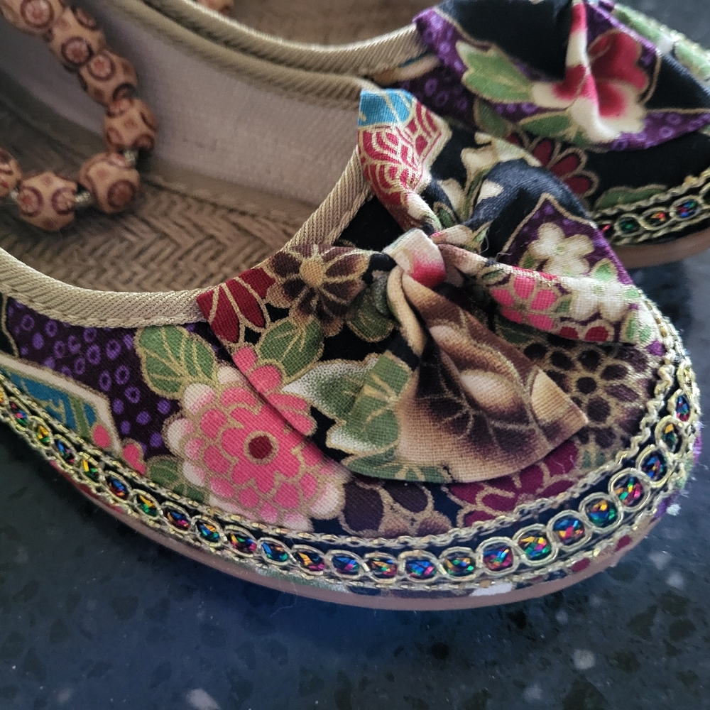 Cute flat shoes